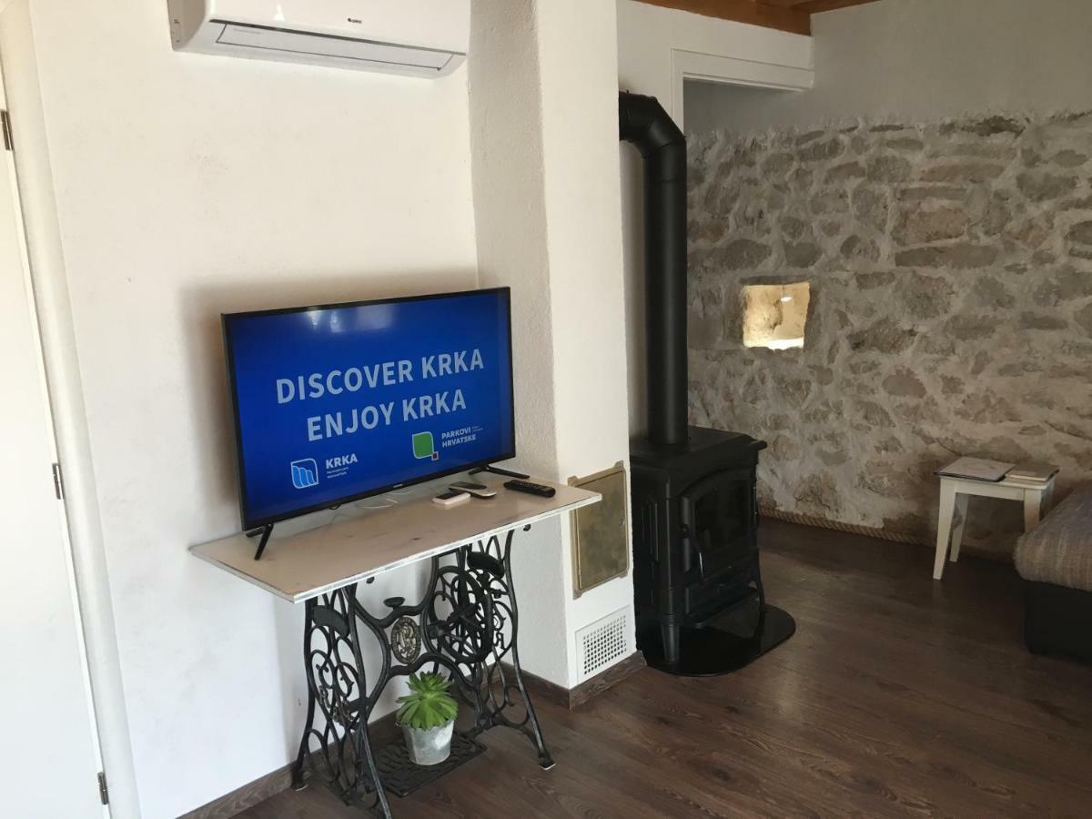 Holiday Home Cvita Lozovac Buitenkant foto